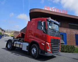 Terberg Techniek ondersteunt praktijkexamen met Volvo Truck